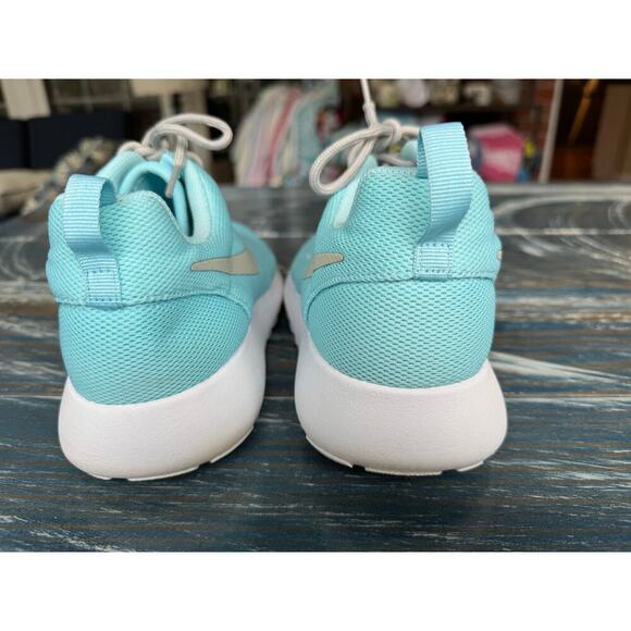 NIKE ROSHE ONE size Womens 9.5, workout, Cross Training Shoes, Blue - Picture 4 of 13